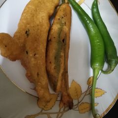 A picture of Mirch Pakora 🌶️.