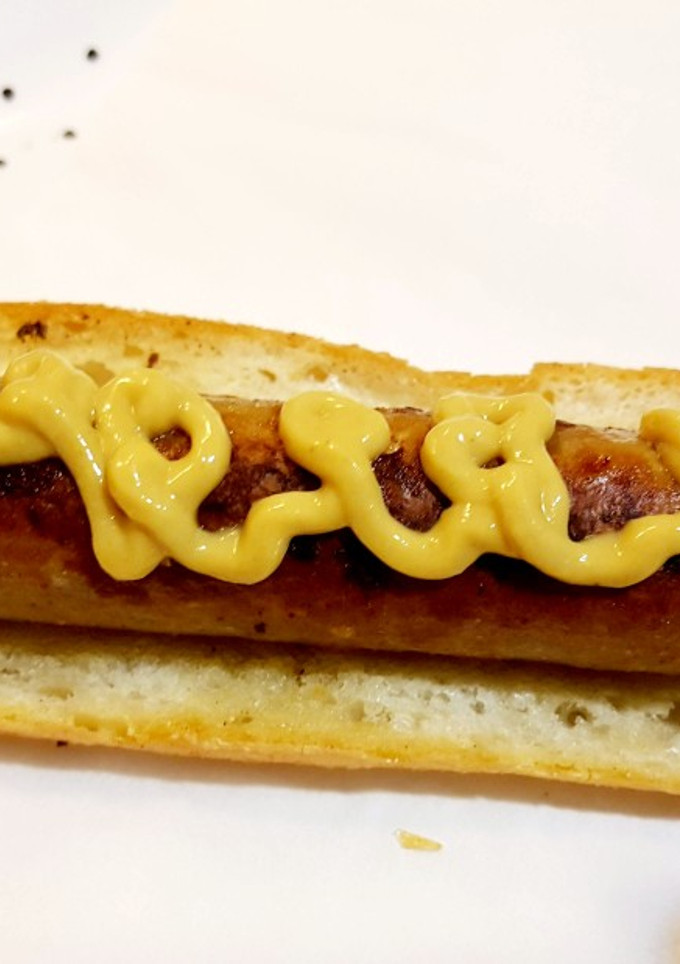 Una foto de Bratwurst o hot dog
