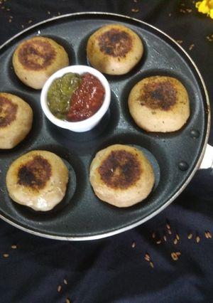 A picture of Cheese Bombs in Pancakes Pan.