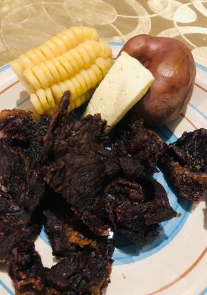 Una foto de Carne seca frita