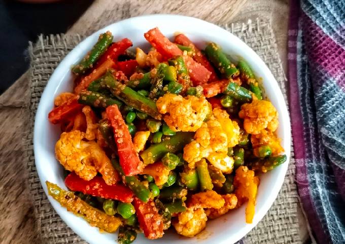 Recipe of Speedy Mixed Vegetable Pickle