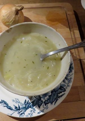 Une photo de Soupe aux oignons