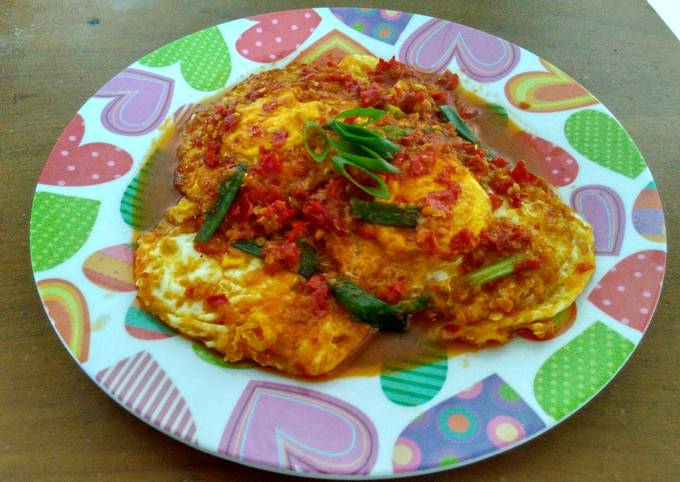 Resep Telur plok cabe merah oleh Yanti Susanti Cookpad