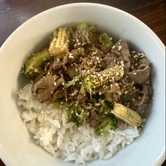 A picture of Shaved Beef with Soyaki Sauce.