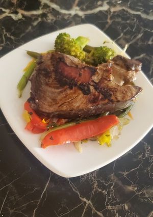 Una foto de Atún fresco a mi manera