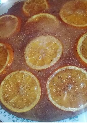 صورة لوصفة كيكة مقلوبة معسلة بذوق البرتقال 😇🍊