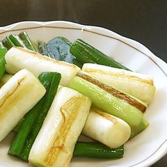 A picture of Simple Chinese-style Leek Stir-Fry.