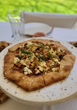 Una foto de Galette de Peras y Queso Azul