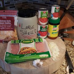 A picture of One pot skinny mexi-pasta.