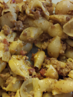 A picture of Bacon Double Cheeseburger Mac n Cheese.