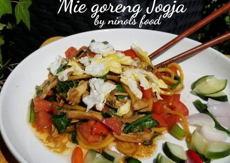 Bagaimana Menyiapkan Mie Goreng Jogja, Bisa Manjain Lidah