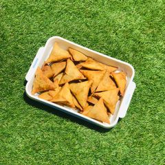 A picture of How to fry crunchy samosa.