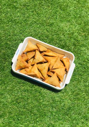 A picture of How to fry crunchy samosa.