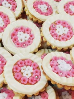 صورة لوصفة بسكوت بالشوكولاته وعجينة السكر