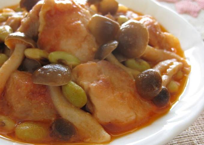 Recipe of Award-winning Chicken and Shimeji Mushrooms Simmered In Tomato and Yogurt Sauce