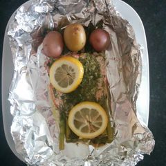 A picture of Pesto Salmon and Asparagus in Foil.