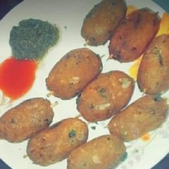 A picture of Veg sooji roll.