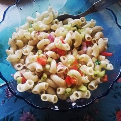 A picture of Simple macaroni salad.
