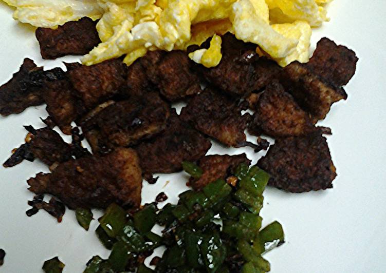 Recipe of Perfect Eggs and sausage no complexity