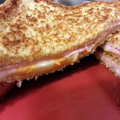 ham and cheese melt A picture of ham and cheese melt.