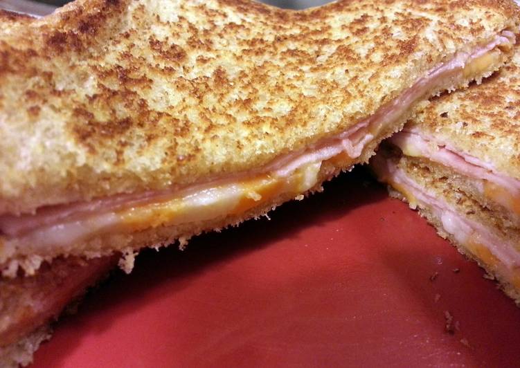 Steps to Make Speedy ham and cheese melt