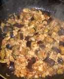 Spicy and Sweet Stir-Fried Minced Chicken and Eggplant