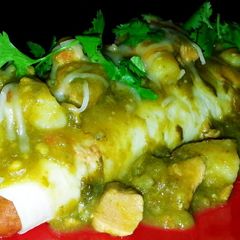 A picture of Mike's Easy Chile Verde Sauce.
