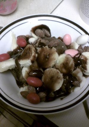 A picture of Black Velvet Elvis Sundae.