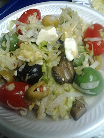 Recipe Lettuce olive and tomato salad the Delicious So Delicious