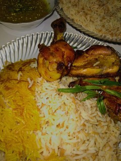 عکسی از دستور رشته پلو با مرغ مجلسی