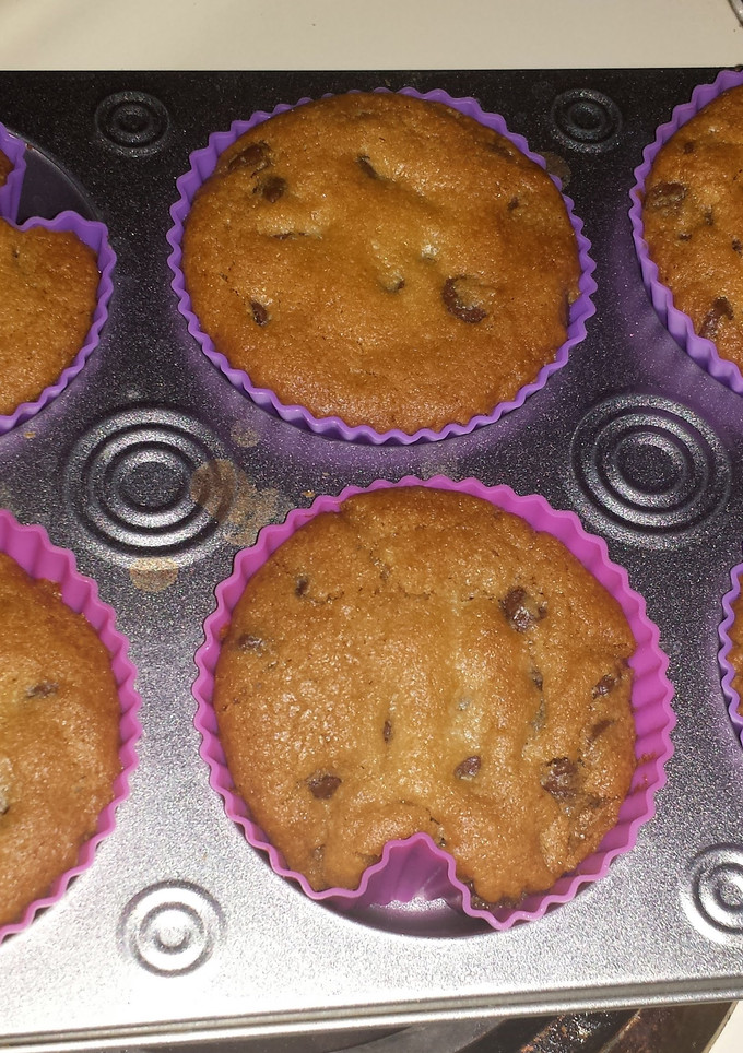 A picture of Oreo Stuffed Chocolate Chip Cookie Cups.