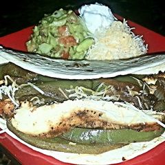 A picture of Mike's Garlic Lime Chicken Fajitas.