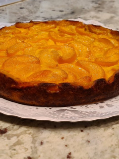 Una foto de Tarta de melocotón en almíbar