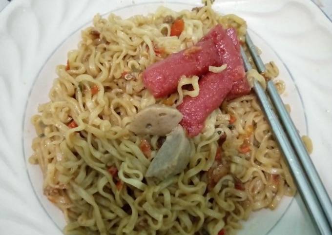 Bagaimana cara memasak Indomie Nyemek Pedas  nikmat