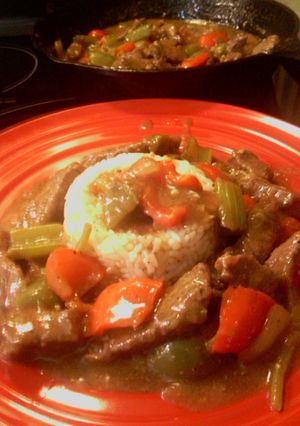 A picture of sunshine's steak and vegetable stir fry.