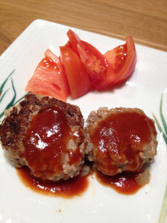 A picture of Tender Hamburger Steaks with Silken Tofu.