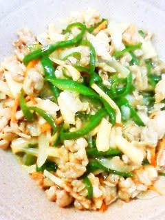 A picture of A Regular Item in My Home - Stir-fried Green Pepper and Steak.