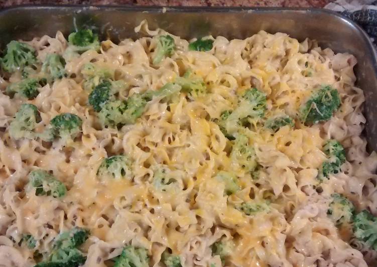 Tuna casserole, with broccoli Tuna casserole, with broccoli