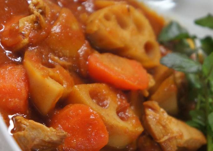 How to Prepare Ultimate Tomato and Curry Stew with Chicken and Lotus Root