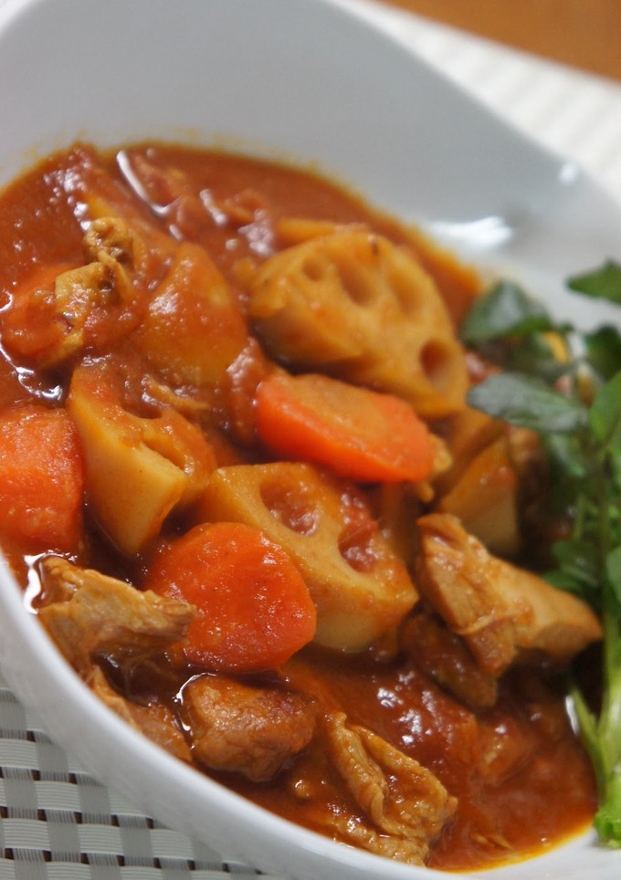 A picture of Tomato and Curry Stew with Chicken and Lotus Root.