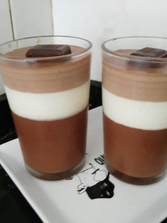 Una foto de Vasitos de 3 chocolates
