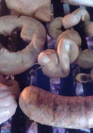 Una foto de Asado a la parrilla de chinchulines rellenos