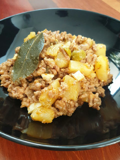 Una foto de Picadillo de carne con patatas