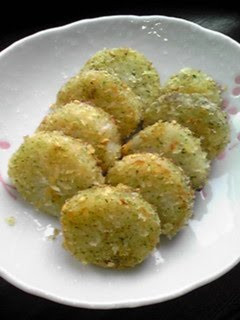 A picture of Fried Crispy Yam with Ao-Nori Seaweed.