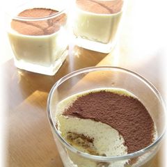 A picture of Black Tea Tiramisu.