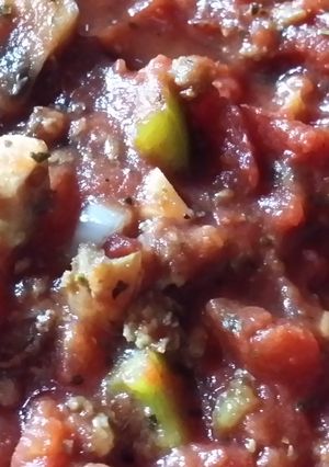 A picture of Elaine's thick and meaty spaghetti sauce.