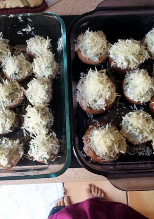 A picture of stuffed mushrooms.
