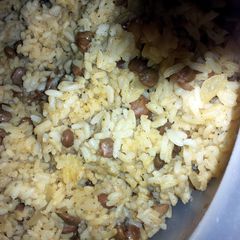 A picture of Peas & Rice.