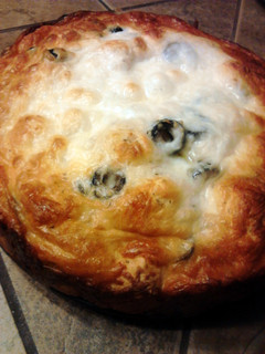 A picture of Olive & Garlic Pull Apart Bread.