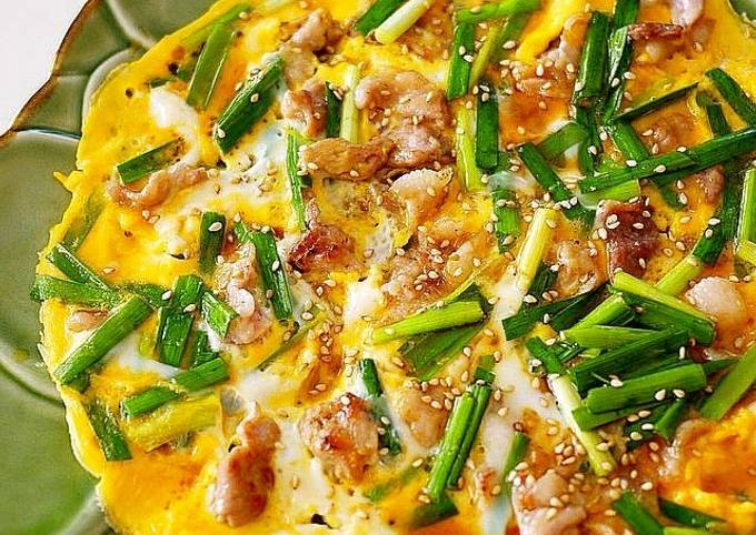 Easy Fried Egg with Chinese Chives and Pork